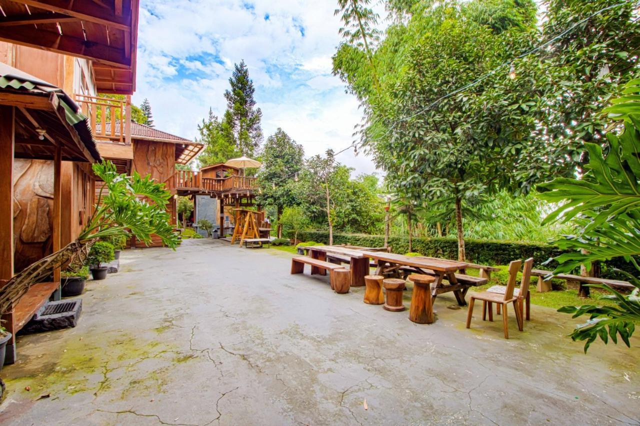 Kalana Resort Puncak Exterior foto